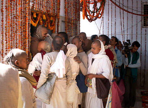 Gathering at Siddha Baba's Samadhi